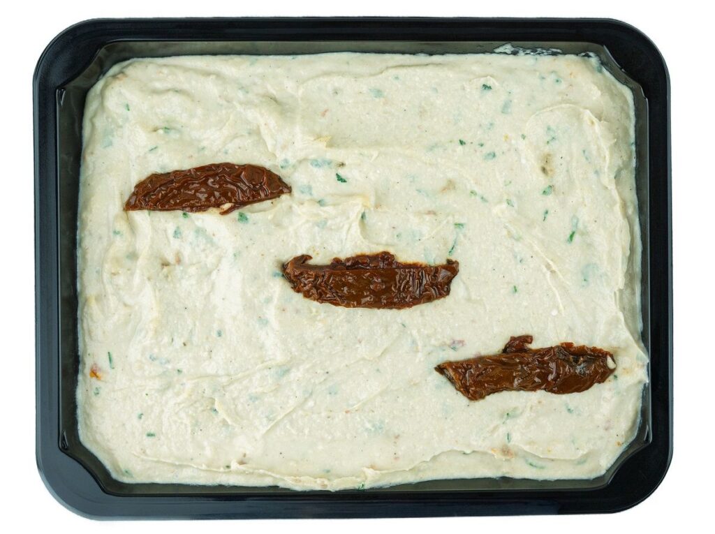 PASTA Z PSTRĄGA WĘDZONEGO Z SUSZONYMI POMIDORAMI BEZGLUTENOWA (około 1,00 kg) – SMOLIN FISH (NA ZAMÓWIENIE)