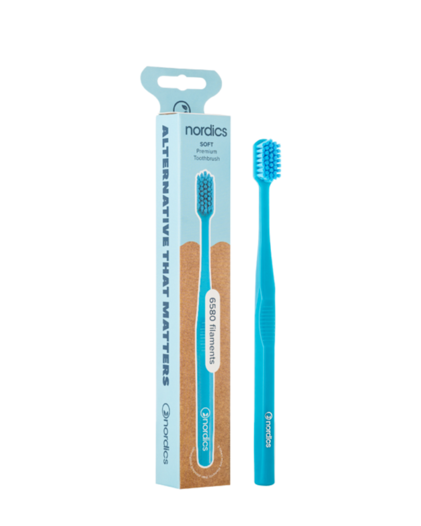 SZCZOTECZKA DO ZĘBÓW EXPERT CURVE 6580 MIĘKKA NIEBIESKA – NORDICS