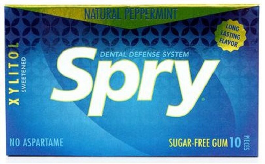 GUMA DO ŻUCIA Z KSYLITOLEM O SMAKU MIĘTY PIEPRZOWEJ BEZGLUTENOWA (10 szt.) 12 g – SPRY